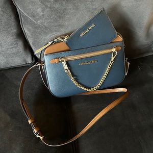 Michael Kors Crossbody